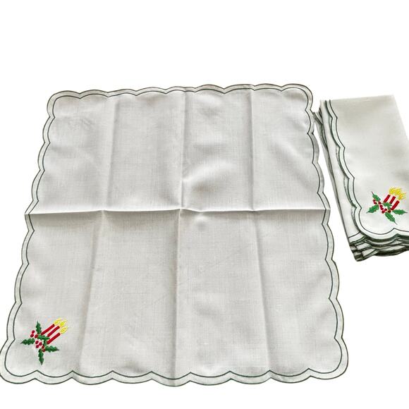 Vintage Christmas Set 4 embroidery placemats & napkins red candle holly berries - Picture 3 of 8